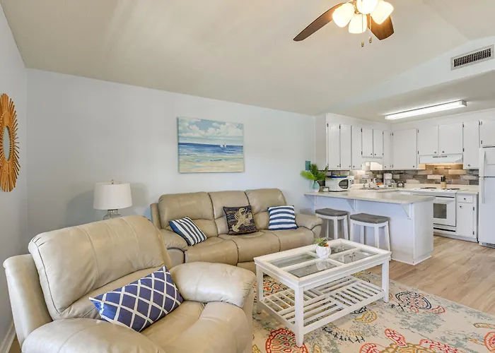 Pcb Resort Condo With Private Balcony And 3 Pools!