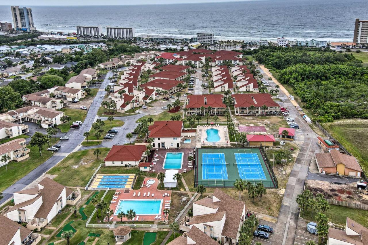 Appartement Pcb With Private Balcony And 3 Pools!